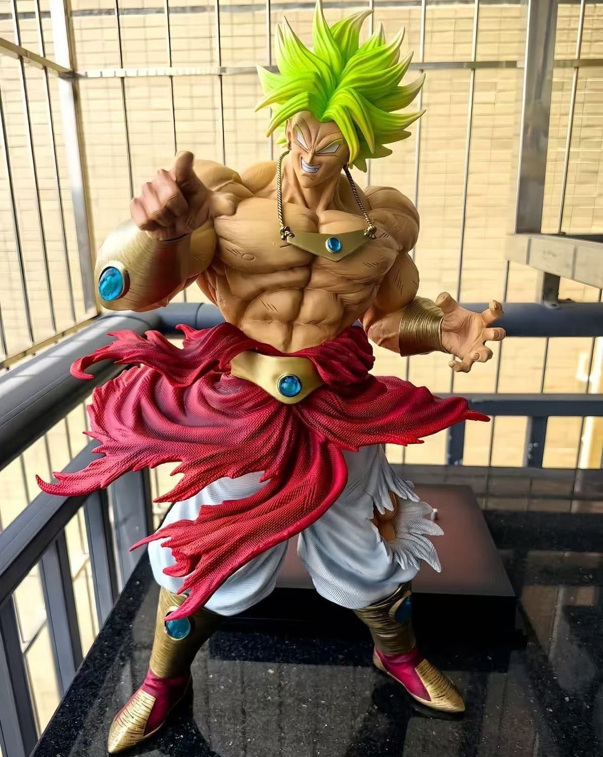 Resin Art Dragon Ball Z - Dragon Ball Z Broly Anime Figürü